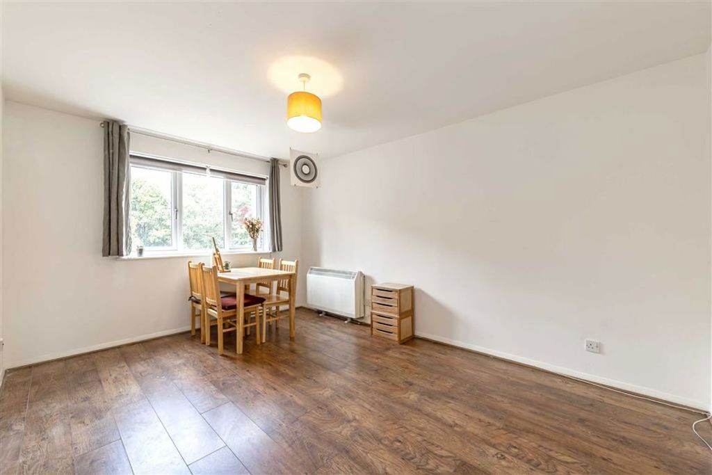 Property photo 3 of 5