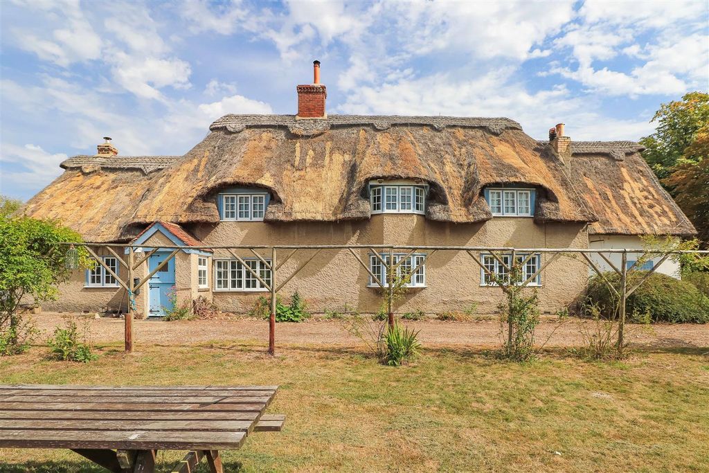Property photo 1 of 32 External (6).Jpg
