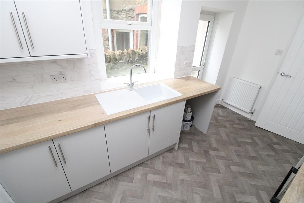Property photo 3 of 10 Img_5029.Jpg