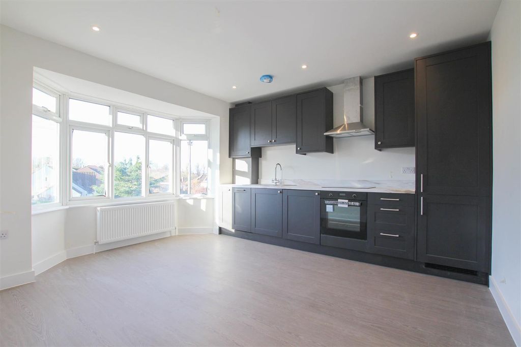 Property photo 2 of 11 Img_8310.Jpg