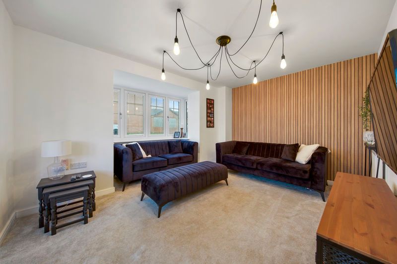 Property photo 3 of 37 Living-Room