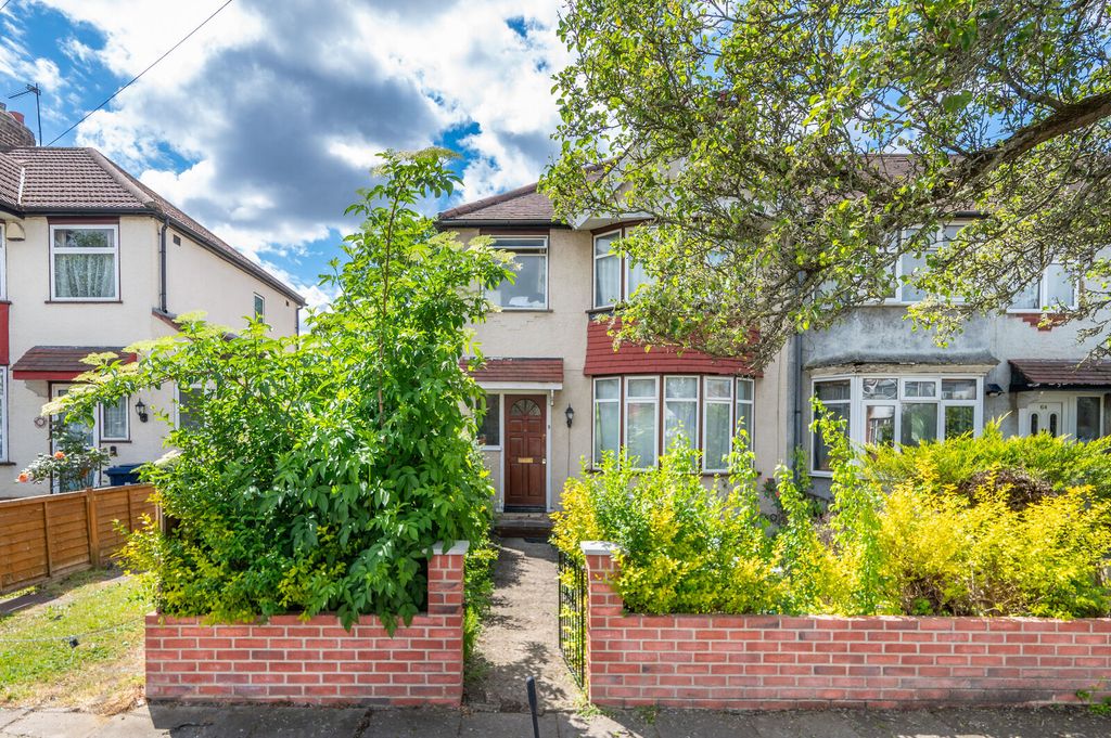 Property photo 1 of 11