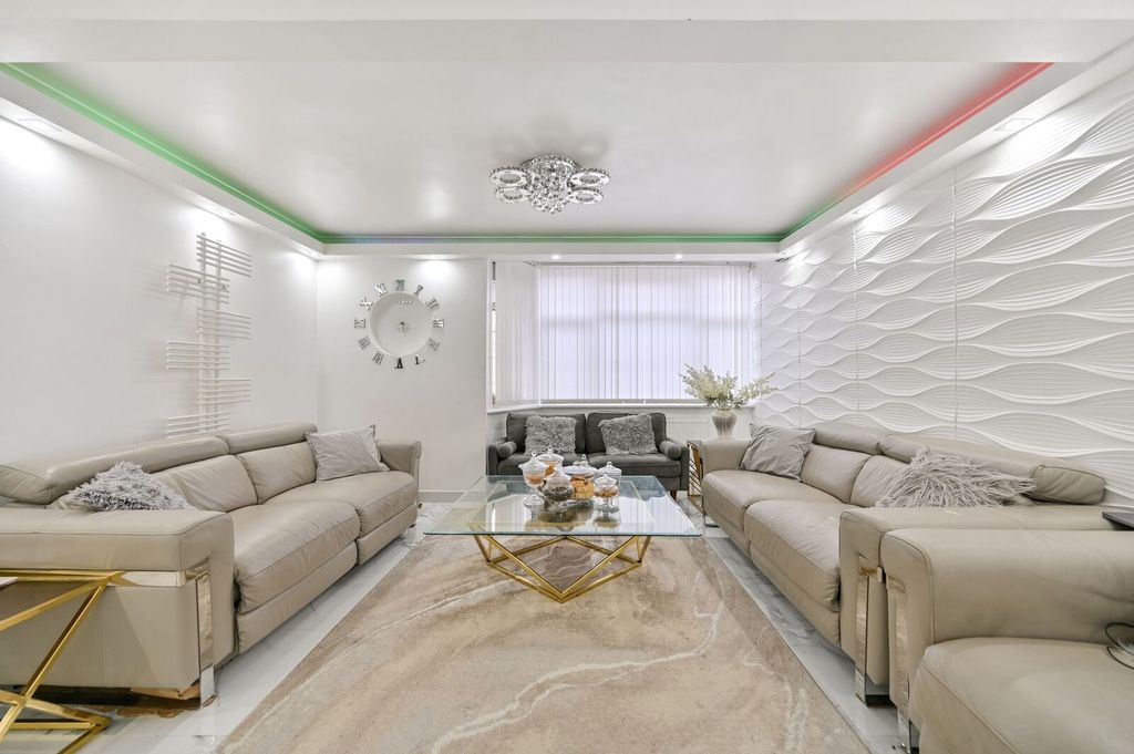 Additional image 6 of 4 bed end terrace house for saleSouthcote Avenue, Feltham TW13