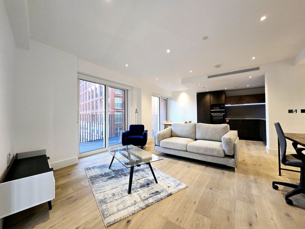 Property photo 1 of 15 Nelsons Are Proud To Present This Beautiful Two Bedroom Two Bathroom Apartment Located Within The Iconic Exchange Gardens Development In Vauxhall.