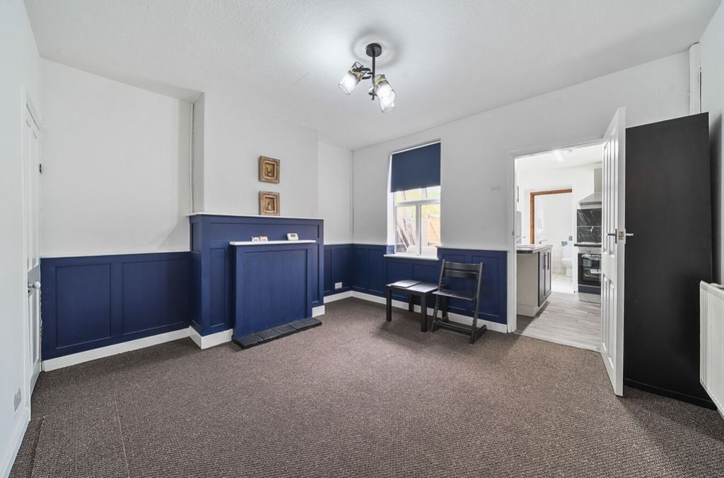 Property photo 2 of 9 Shake Dining