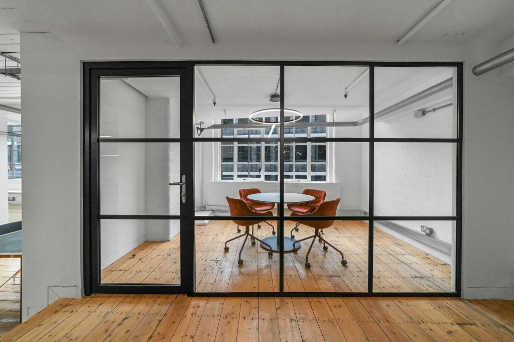 Property photo 2 of 32 Embc1Azetlandhouse25.Jpg