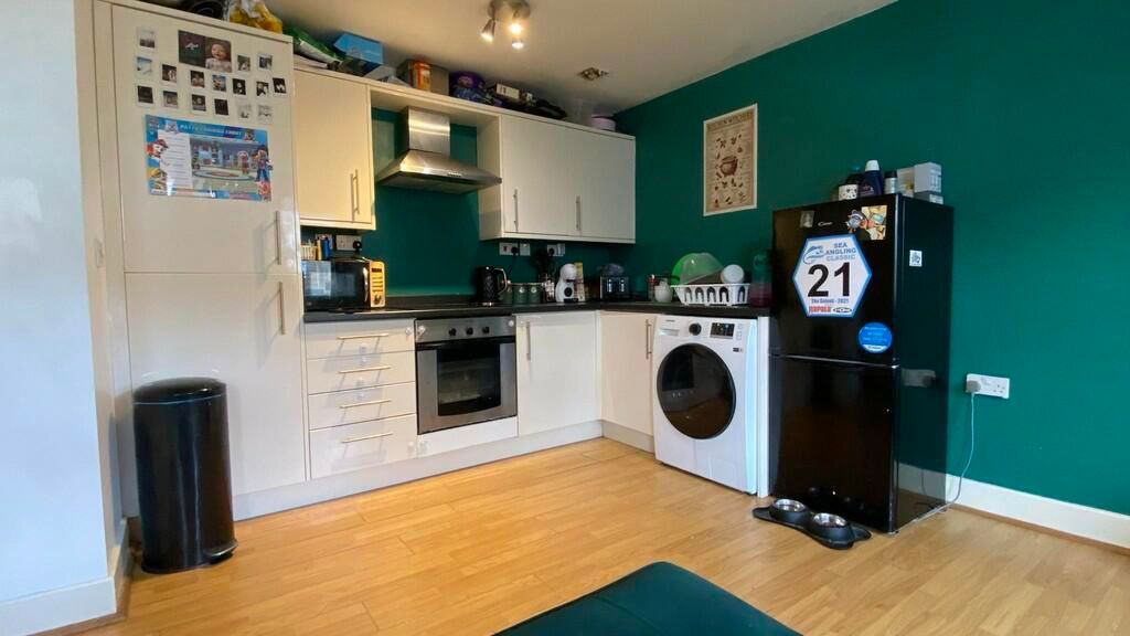 Property photo 3 of 11