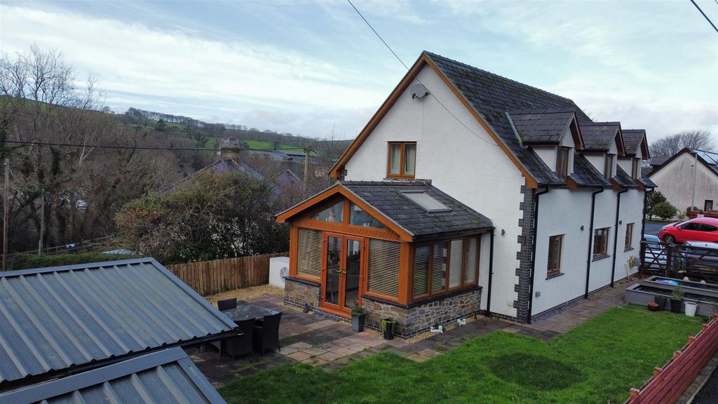 Property photo 2 of 25 Use.Jpeg