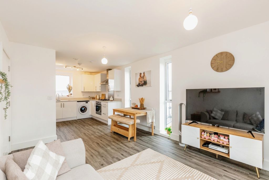 Property photo 3 of 14 Photography