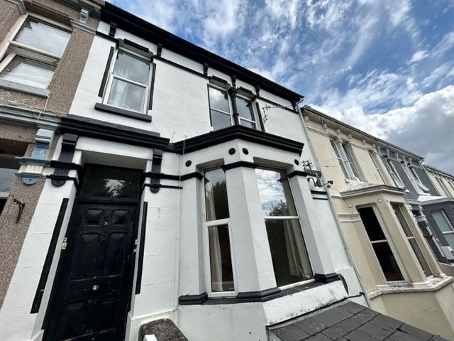 Property photo 1 of 6 Front