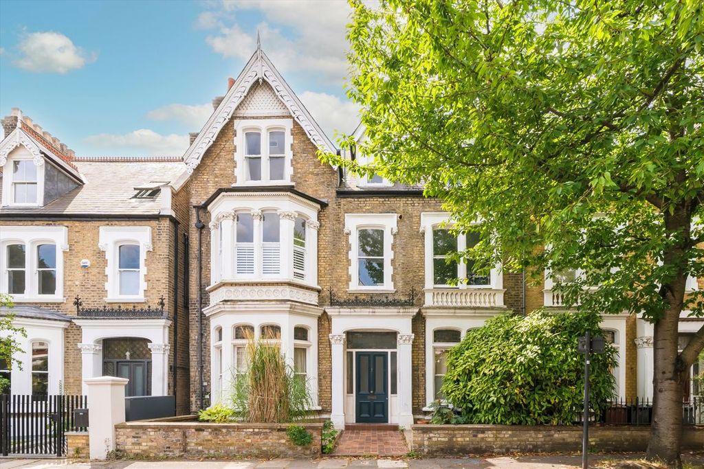 Property photo 1 of 4