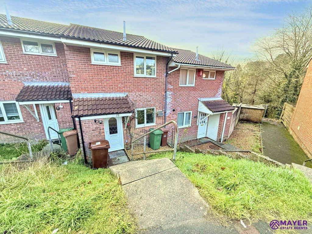 Property photo 1 of 8