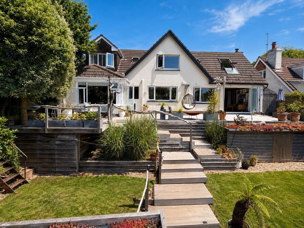 Property photo 1 of 34