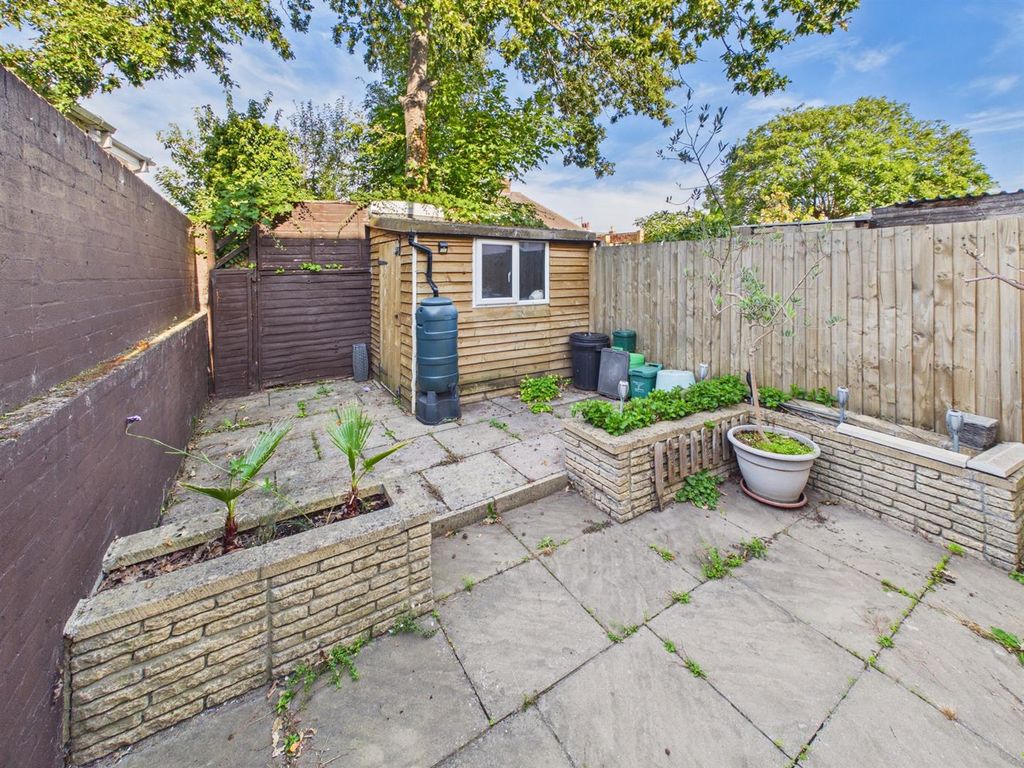 Property photo 3 of 13