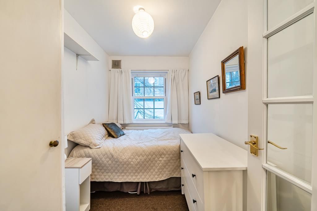 Property photo 3 of 19 Bedroom