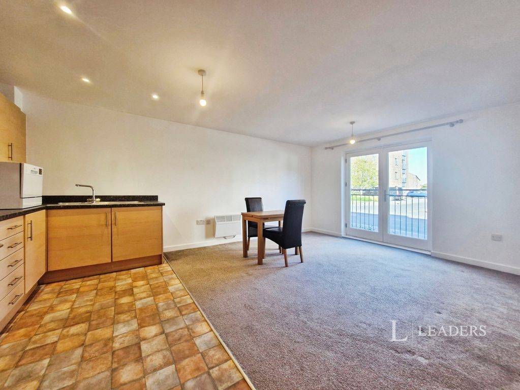 Property photo 3 of 9 Pbox-Img.Jpg