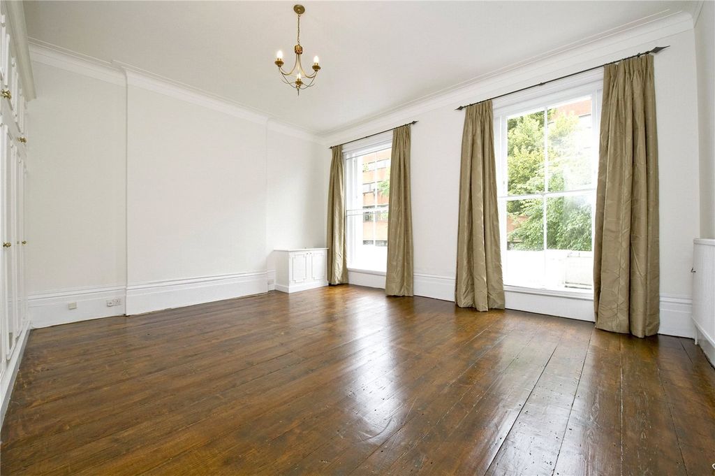 Property photo 2 of 14 Picture No. 02