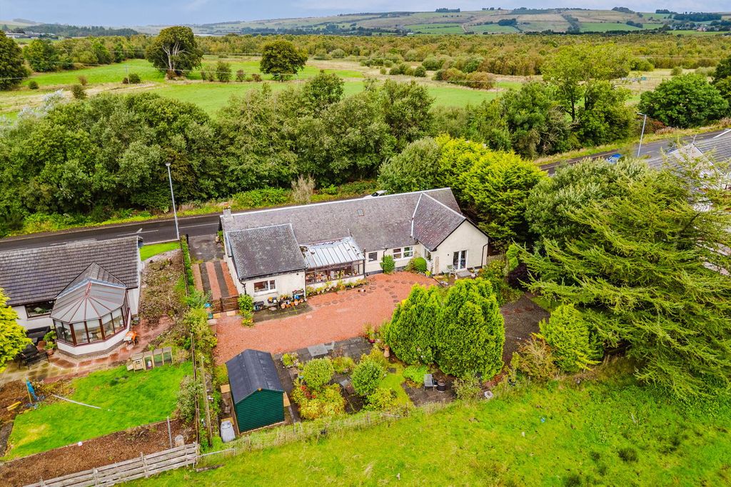 Property photo 2 of 29
