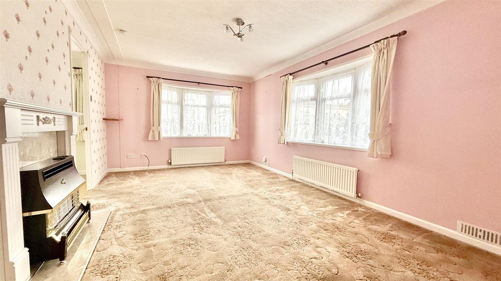 Property photo 2 of 13 Img_3279.Jpg