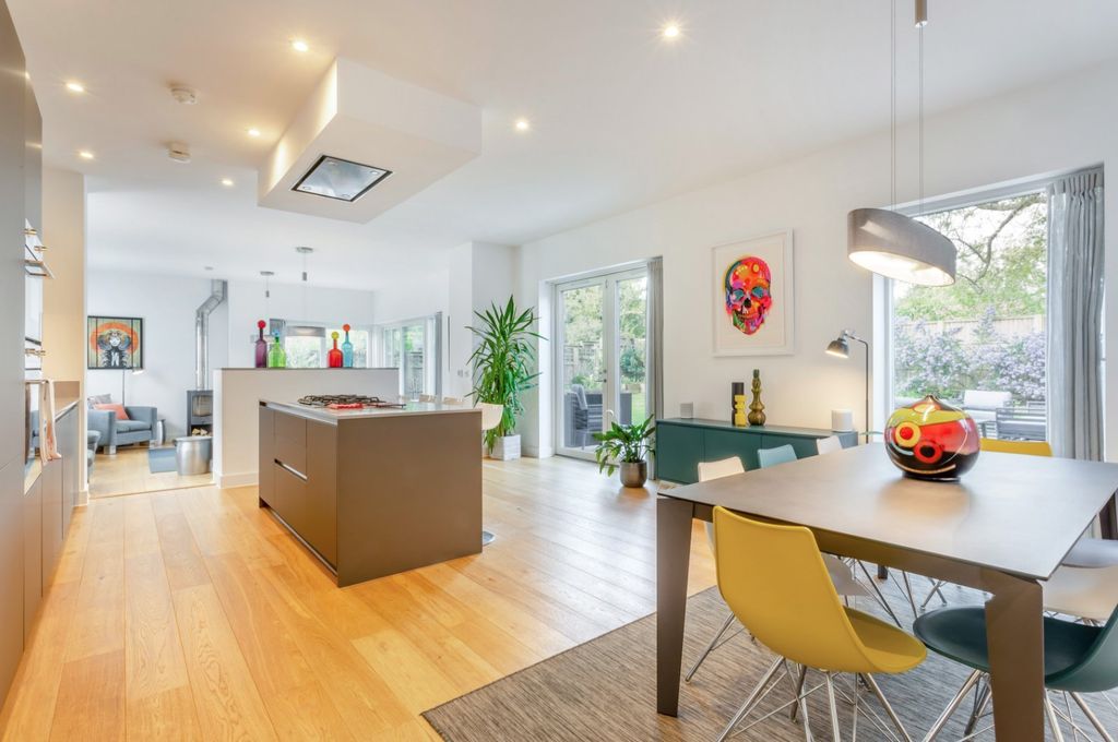 Property photo 3 of 23 Picture No. 08