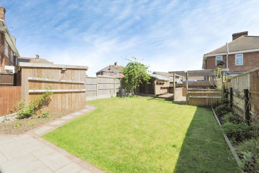 Property photo 3 of 19