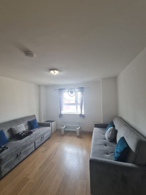 Property photo 3 of 13 Sitting Room