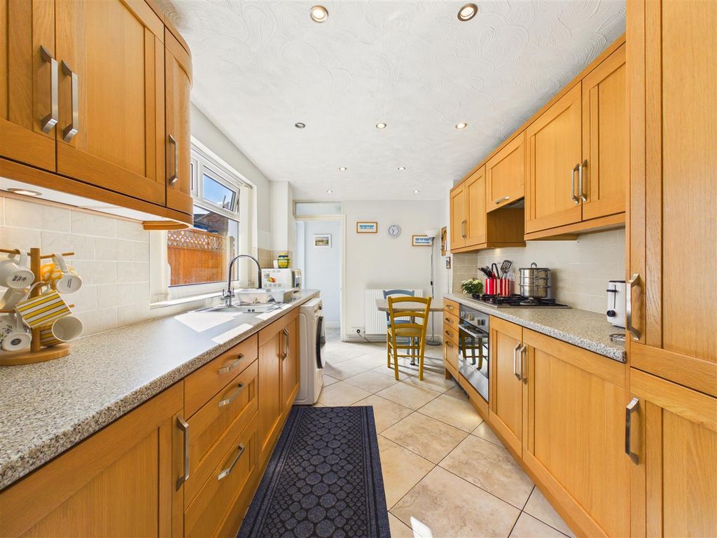 Property photo 1 of 14 Cam05193G0-Pr0189-Still005.Jpg