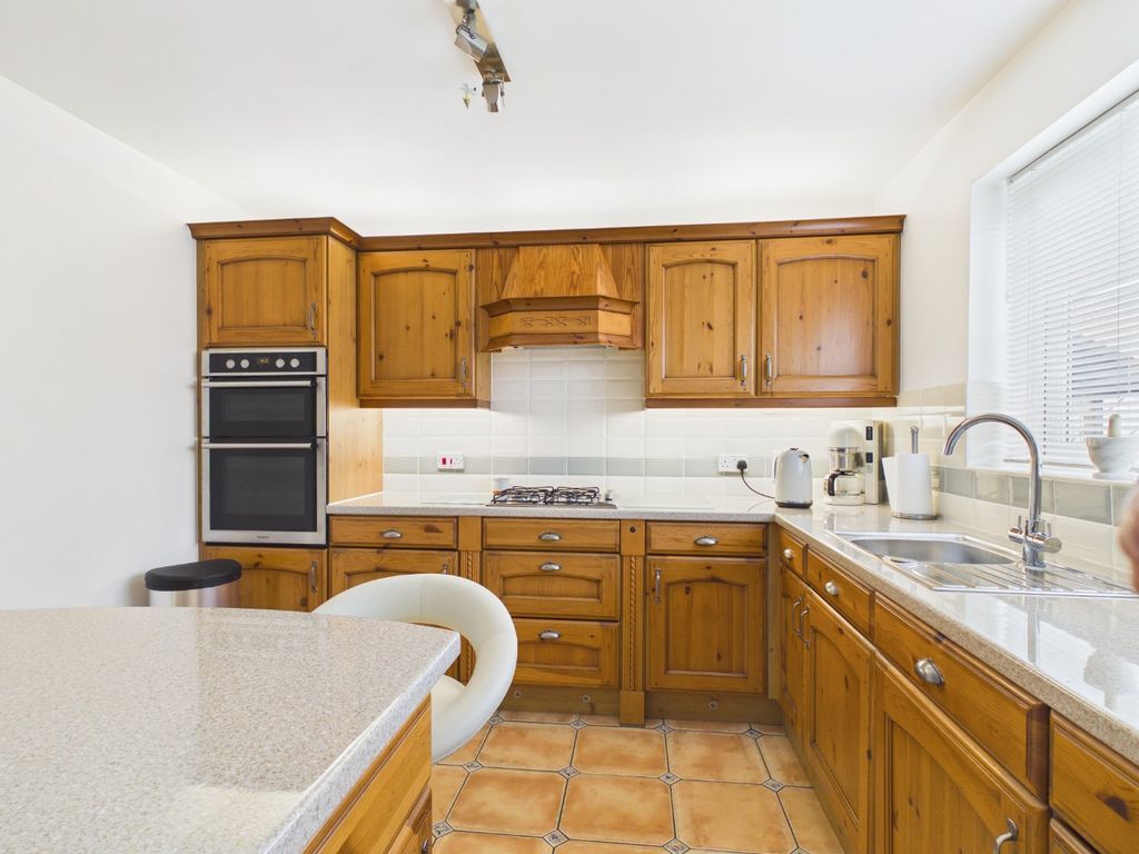 Property photo 3 of 26 4290337