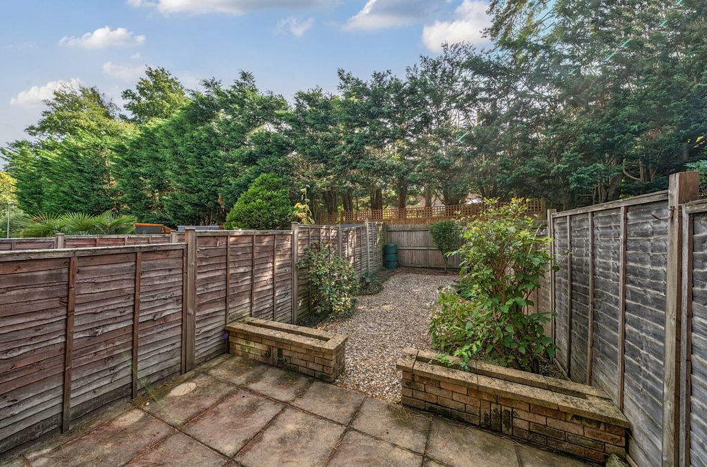 Property photo 2 of 14 1356055-18-68c983...