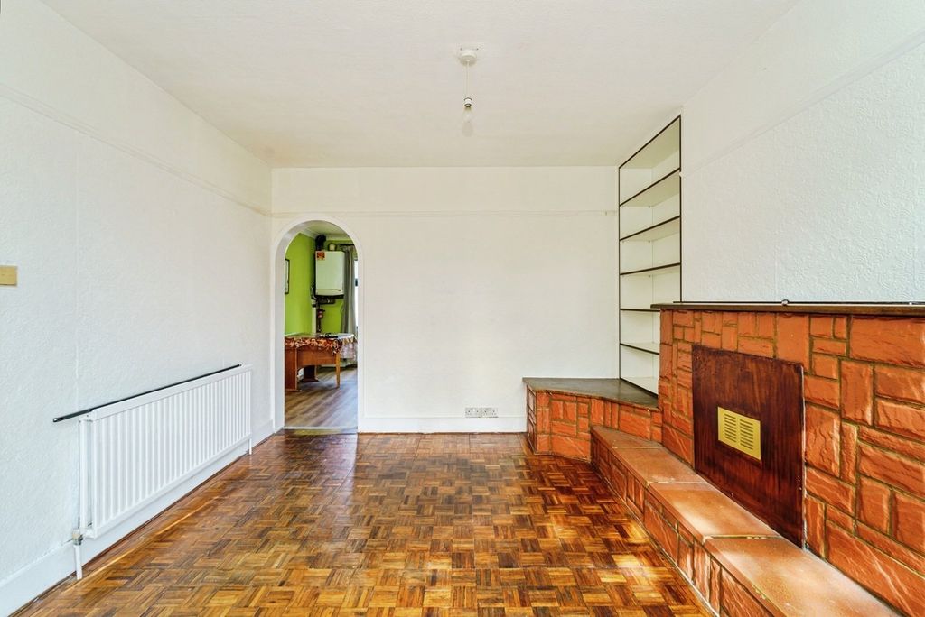 Property photo 2 of 22
