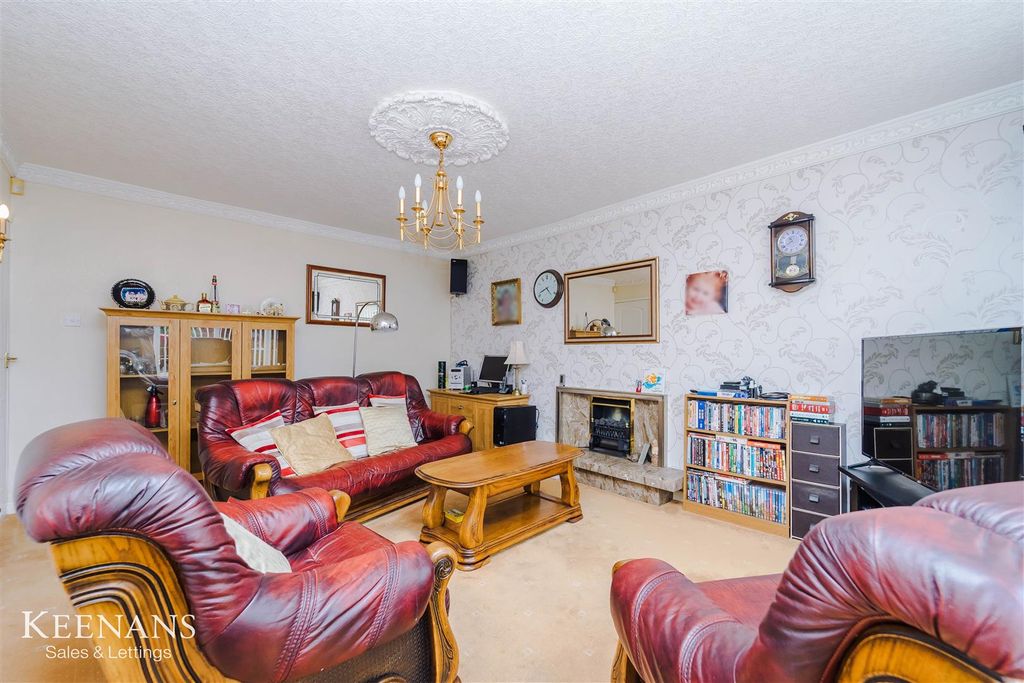 Property photo 3 of 34 3.Jpg