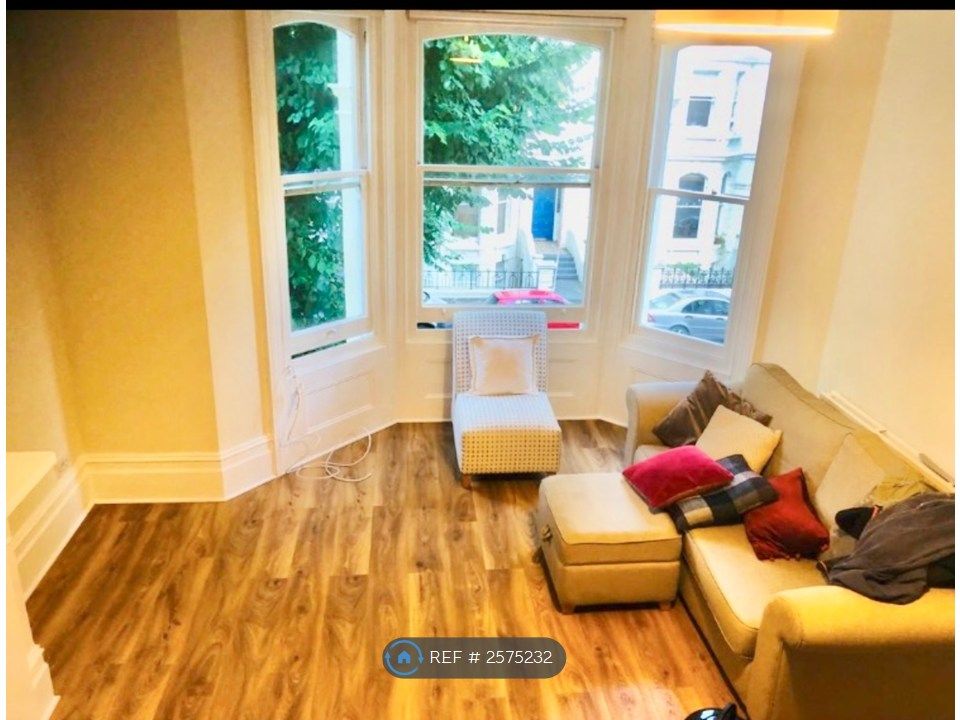 Property photo 2 of 9 Living Room With Current Flooring