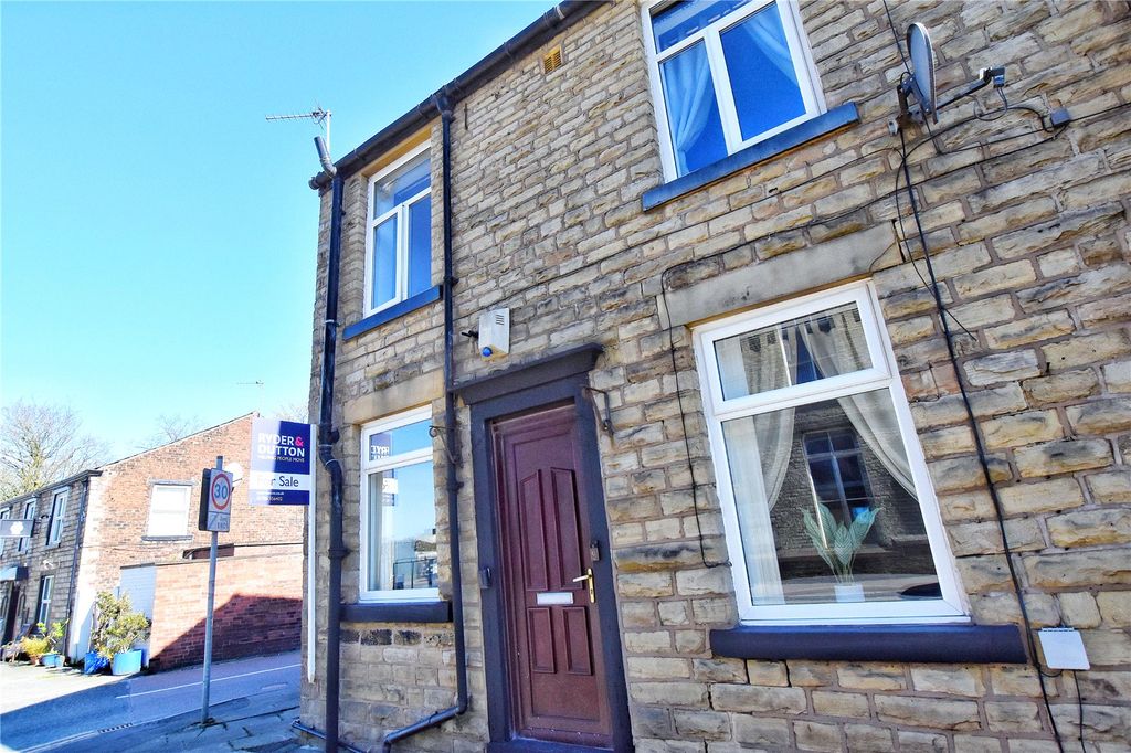 Property photo 3 of 12 Picture 3