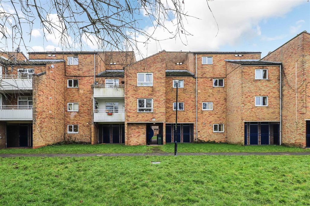 Property photo 1 of 12