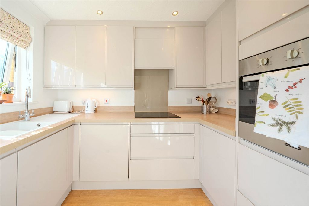 Property photo 2 of 12 Picture No. 12