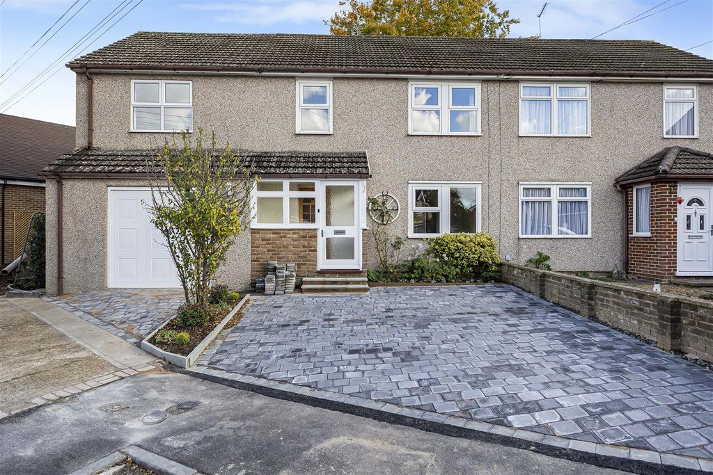 Property photo 1 of 23 B2G_0923.Jpg