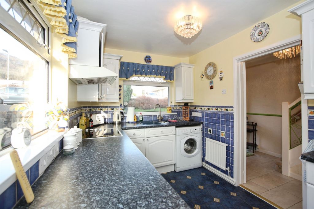 Property photo 3 of 21