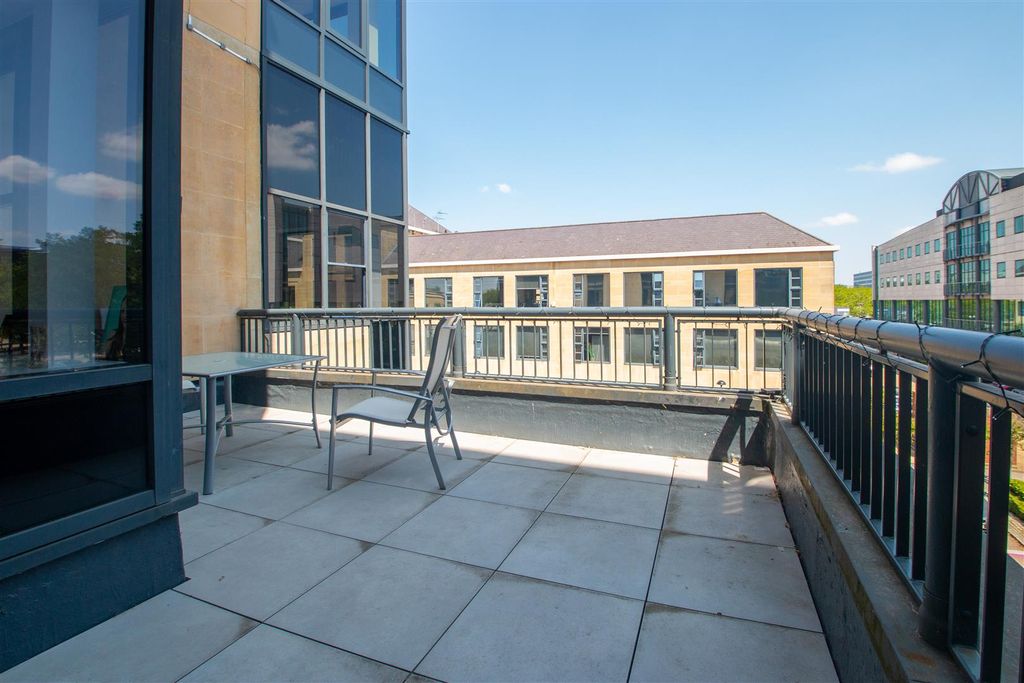 Property photo 2 of 12 Tempus_8.Jpg