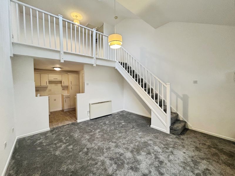 Property photo 2 of 6 Photo 4