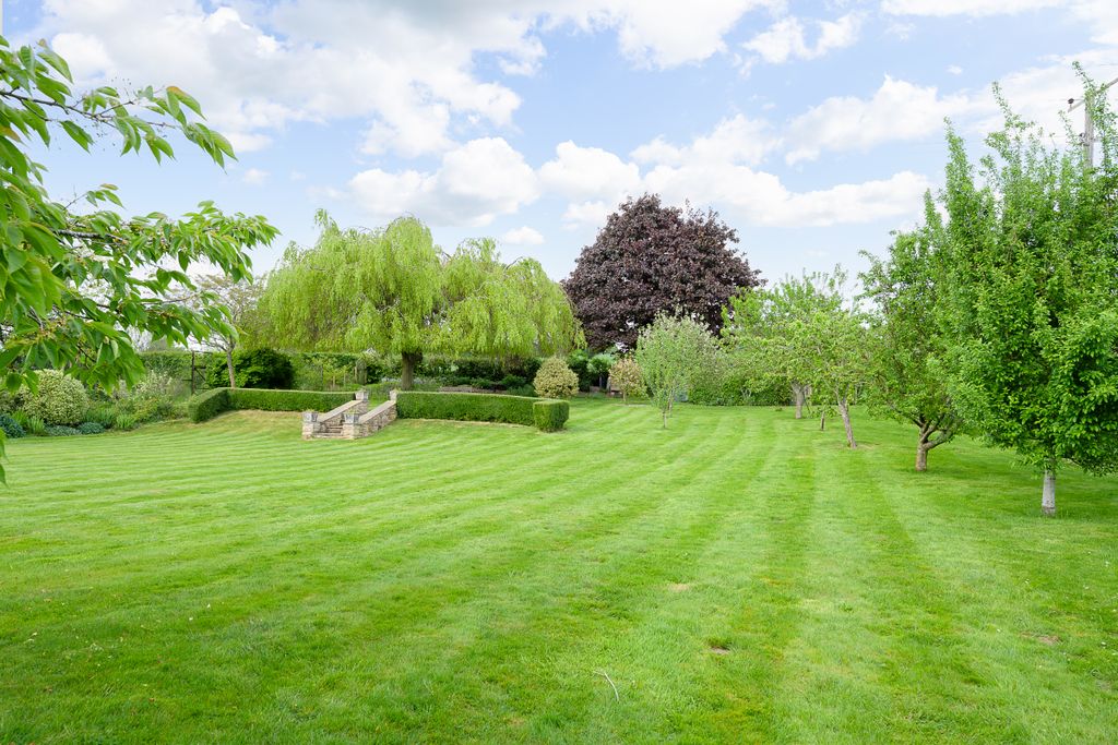 Property photo 3 of 28 The Coach House-41