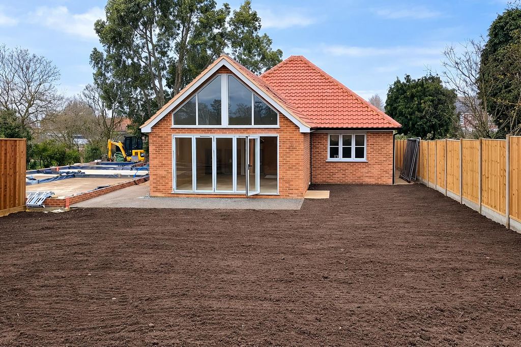 Property photo 2 of 8 15.Png
