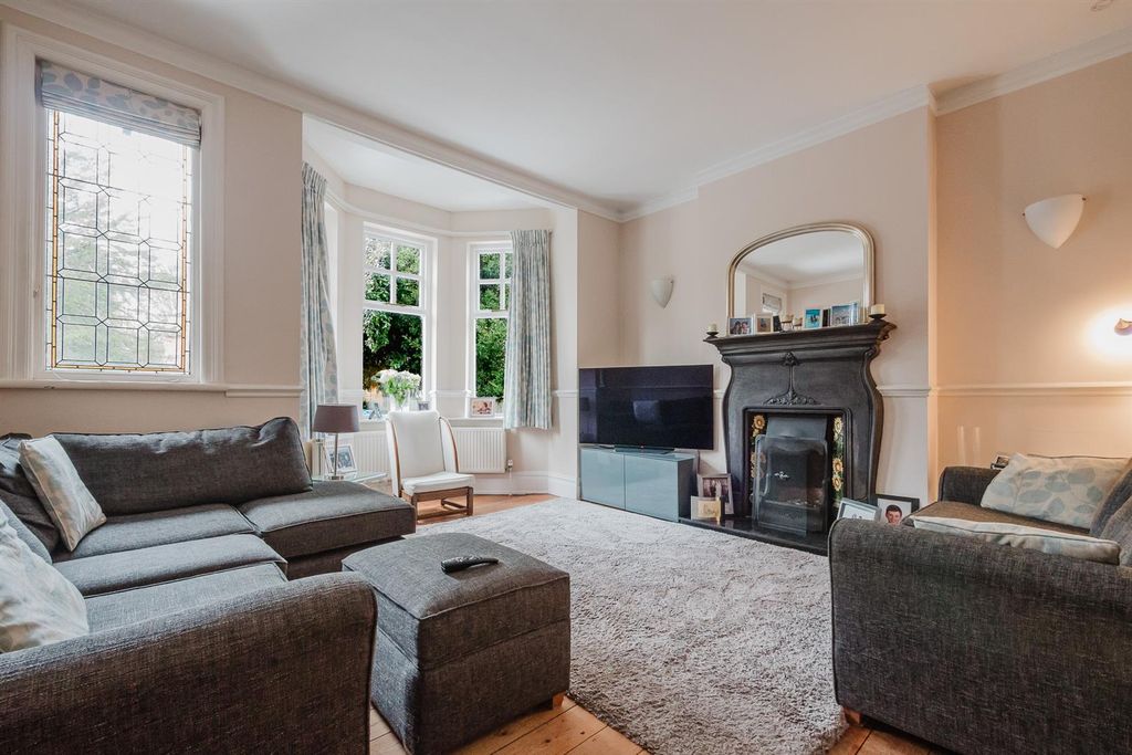 Property photo 2 of 42 Image 2