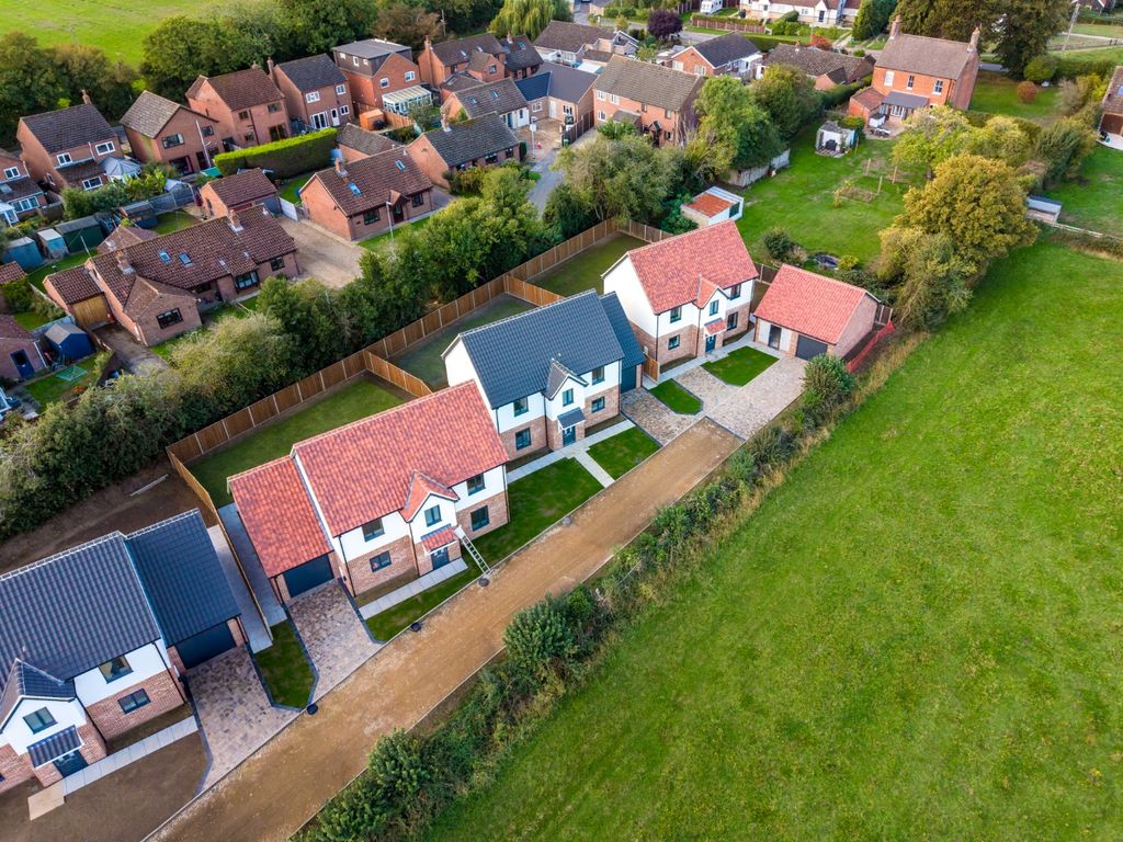 Property photo 1 of 18 5536651