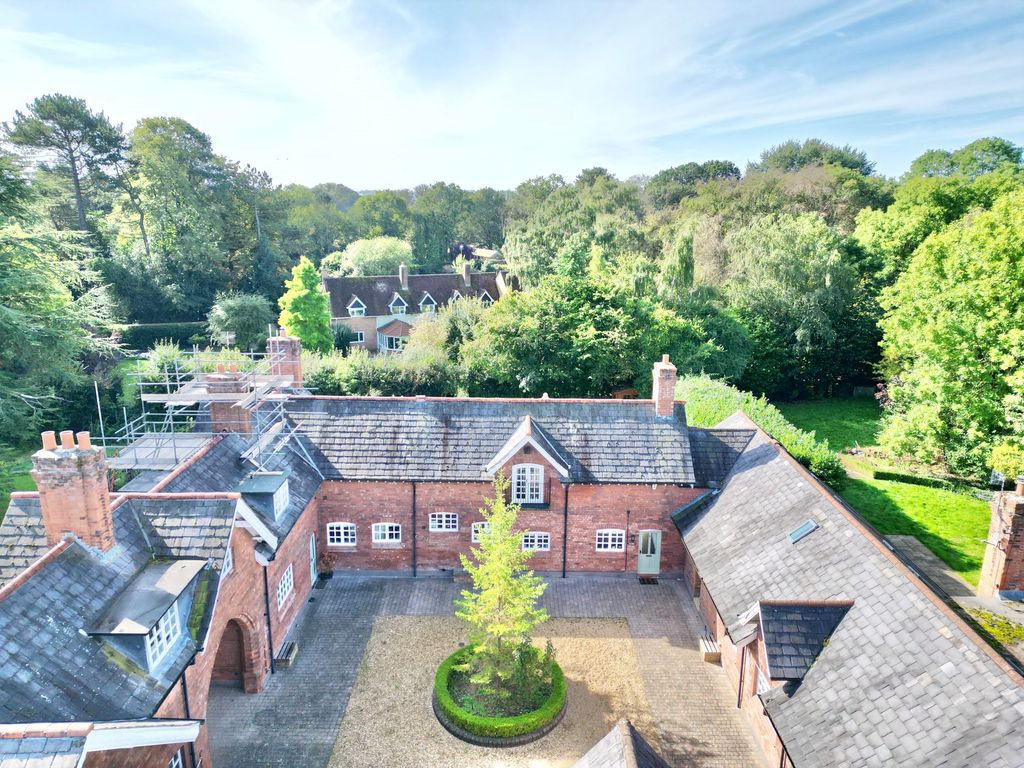 Property photo 1 of 34