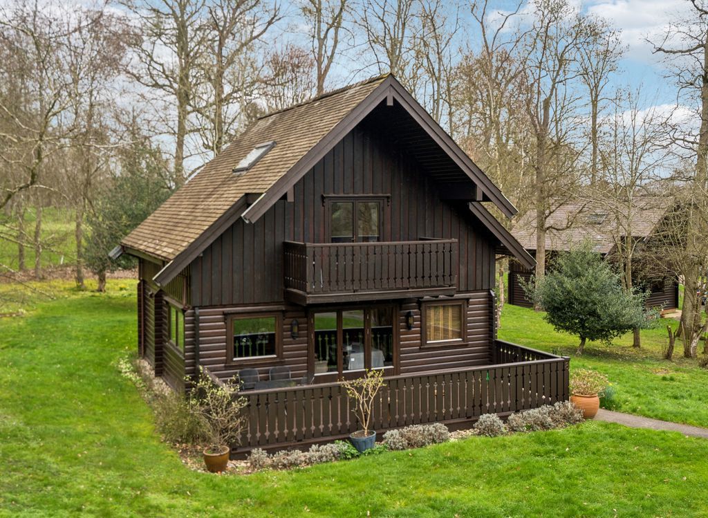 Property photo 1 of 15 Photo 16