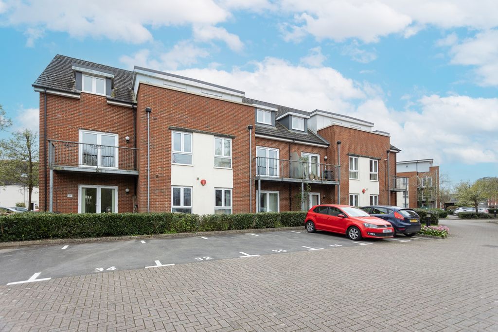 Property photo 2 of 12 External