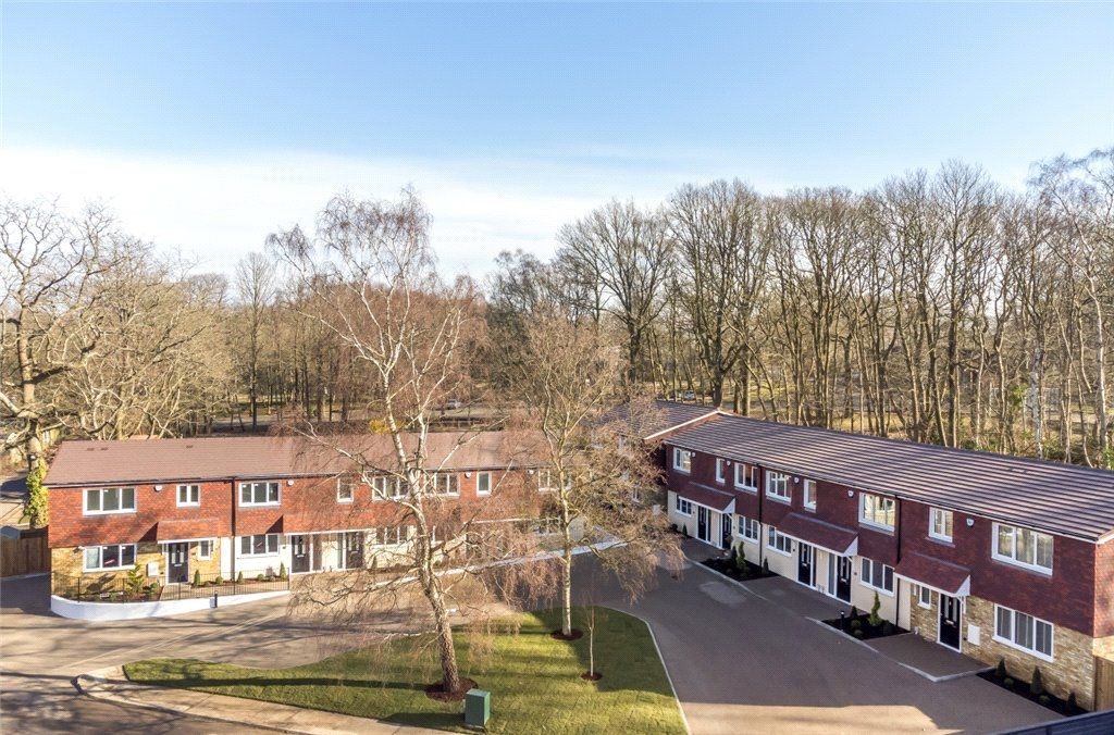 Property photo 1 of 10 Exterior