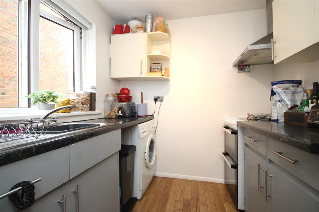 Property photo 2 of 5 Kitchen.Jpg