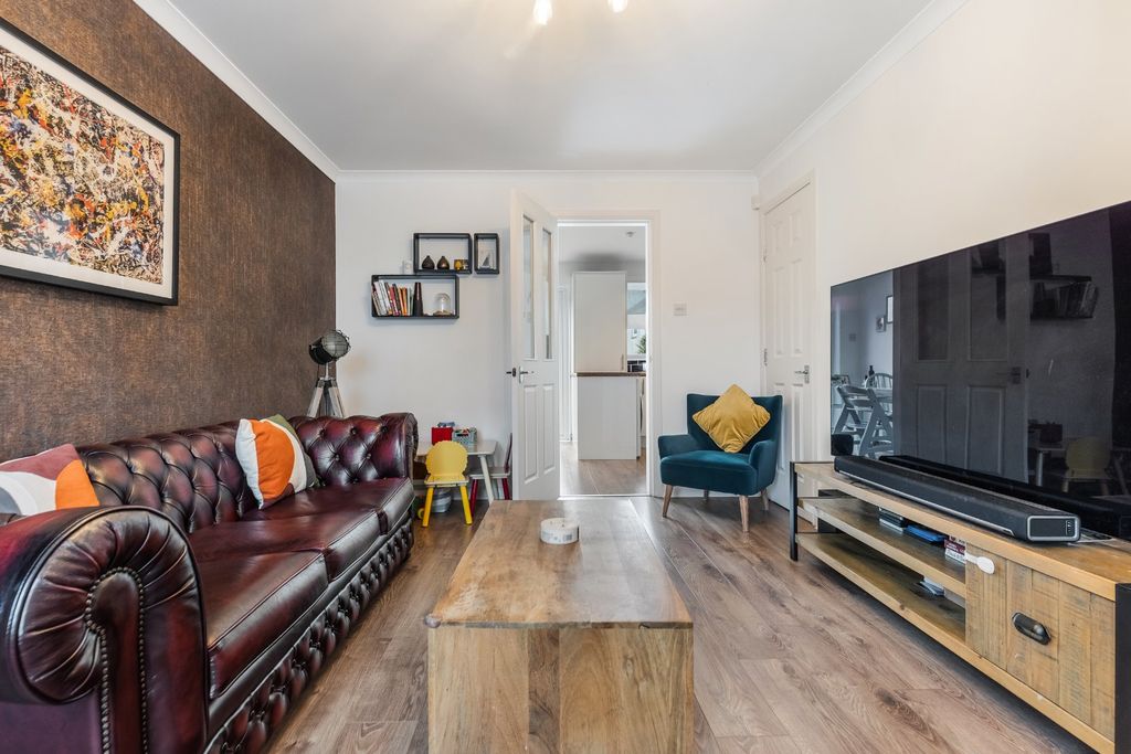 Property photo 3 of 17 Picture No. 04