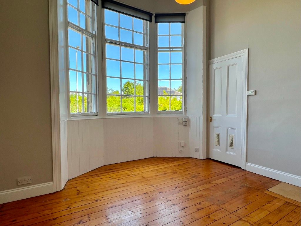 Property photo 3 of 10 Photo 3